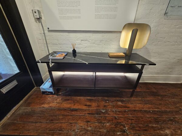 Punt Chicago Side Board With Glass Doors